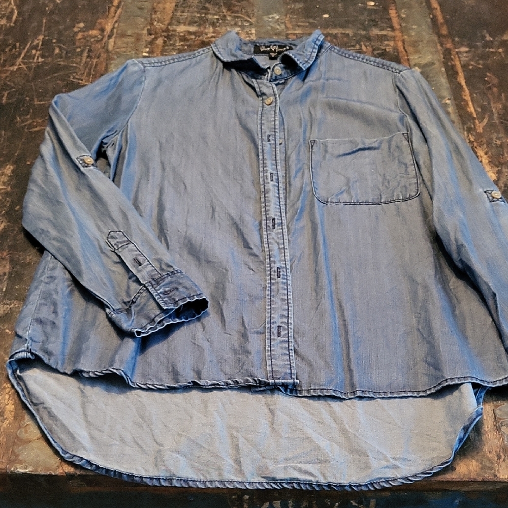Casual Blue Denim Button-Front Women's Shirt